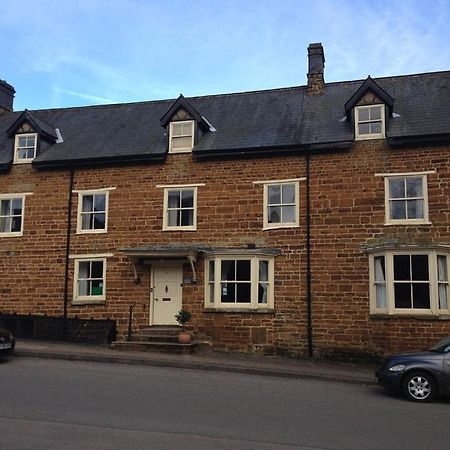 Kendal House B&B Towcester Exterior foto